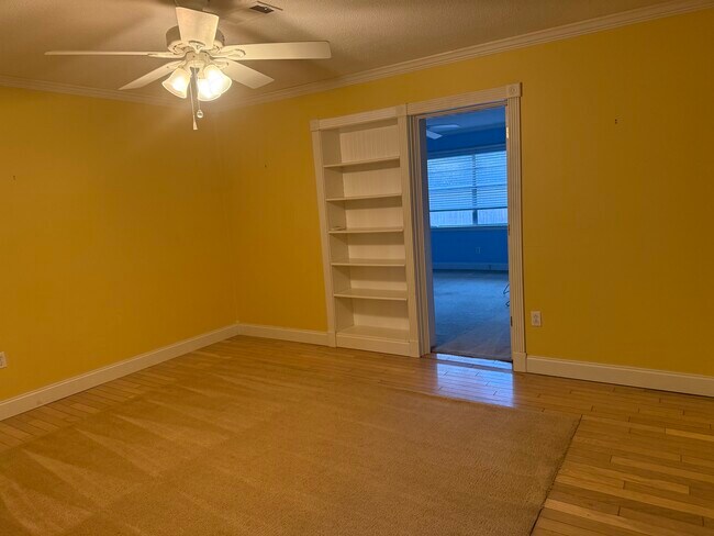 Building Photo - 1115 Salem Rd