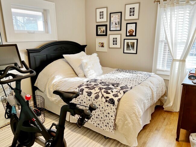 Building Photo - 2374 N 68th St