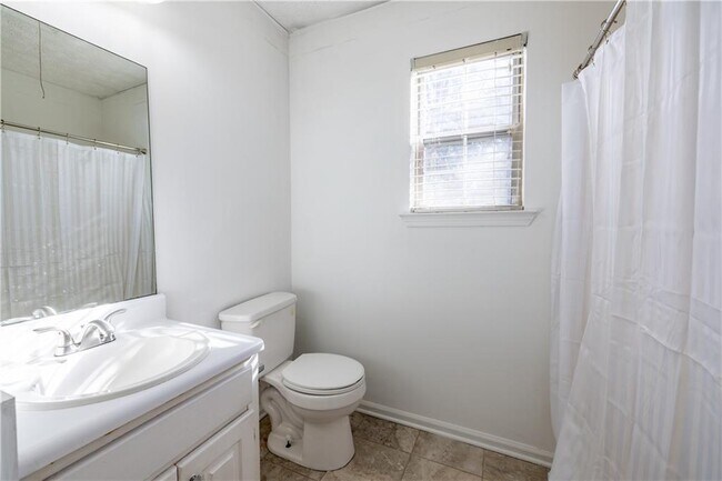 Building Photo - 3394 Wild Flower Cove
