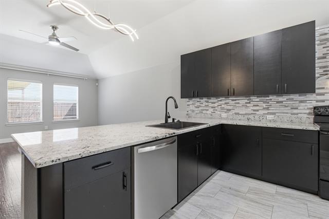 Building Photo - 4018 Hillhaven Dr