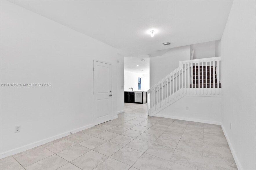 Building Photo - 25128 SW 113th Pl