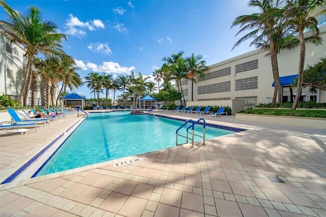 Building Photo - 6001 N Ocean Dr