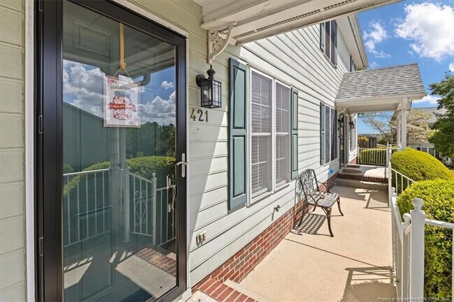 Building Photo - 421 Cityview Ln