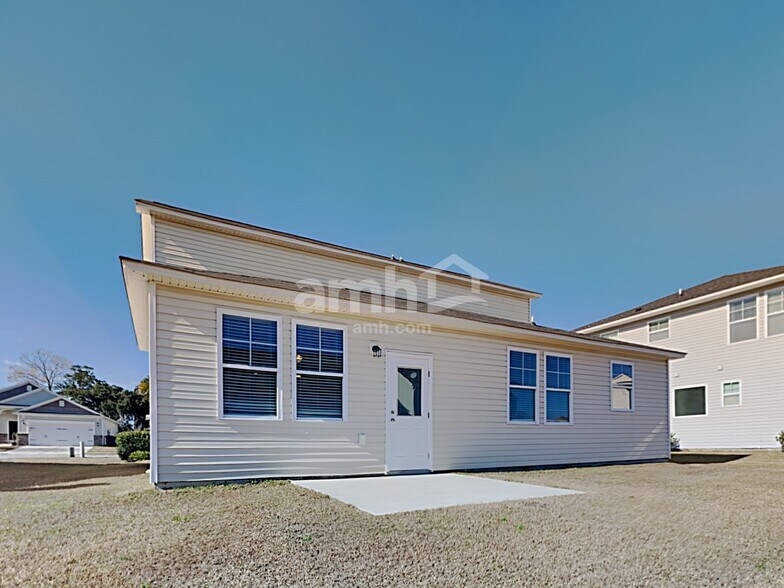 Building Photo - 121 Hyrne Dr