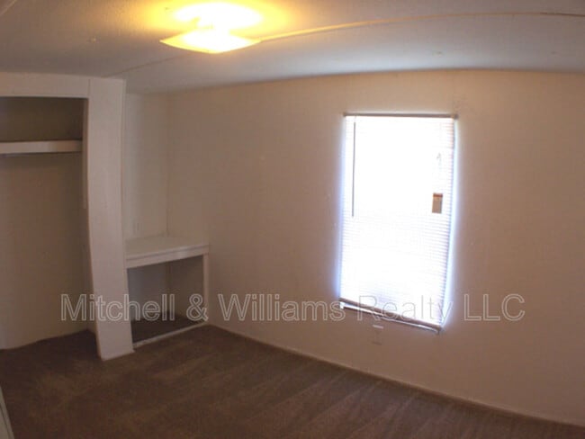 Building Photo - 5906 Old Timuquana Rd