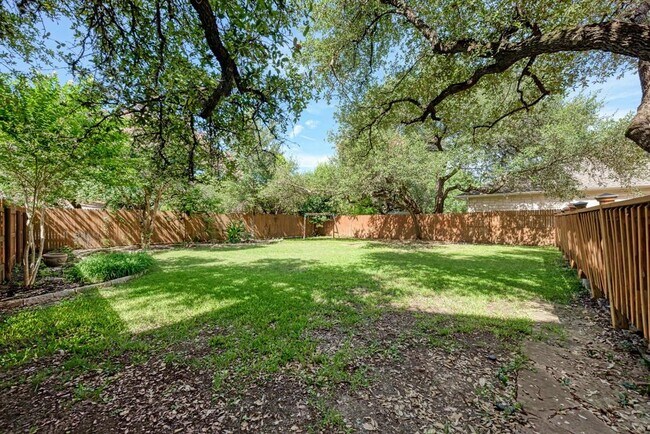 Building Photo - 11128 Sandstone Trail