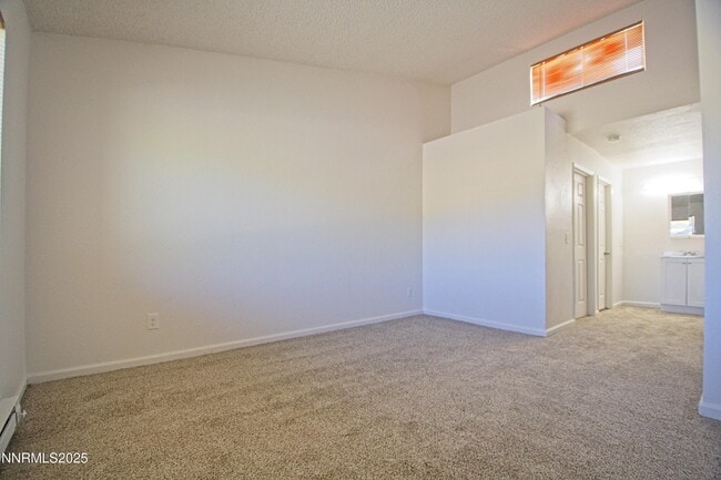 Building Photo - 2375 Tripp Dr