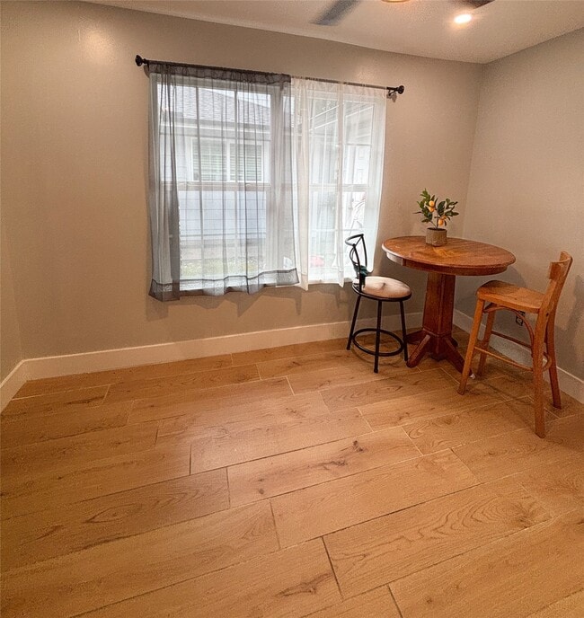 Building Photo - 6803 Marta Dr