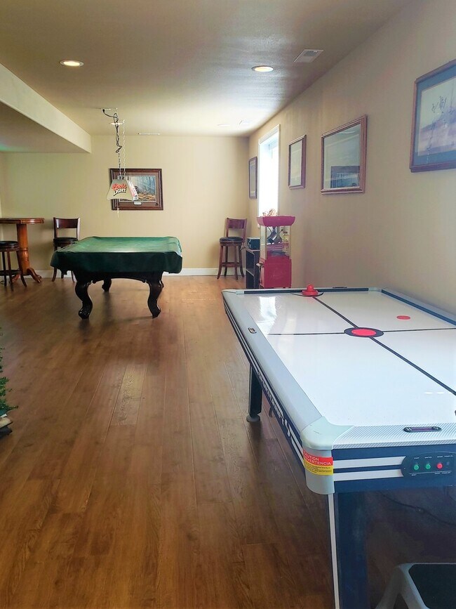 Building Photo - Fully Furnished Exquisite West-End Home! 650 Minimum Credit Score Required