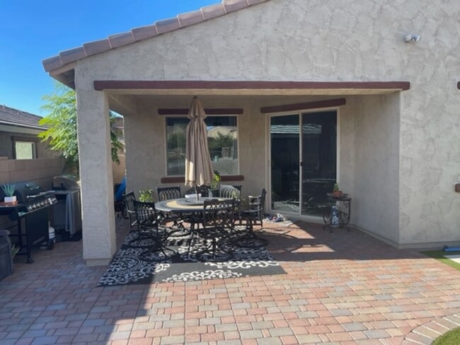 Building Photo - STUNNING NEWER HOME- GATED