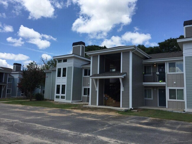Building Photo - 277 Alexandra Dr