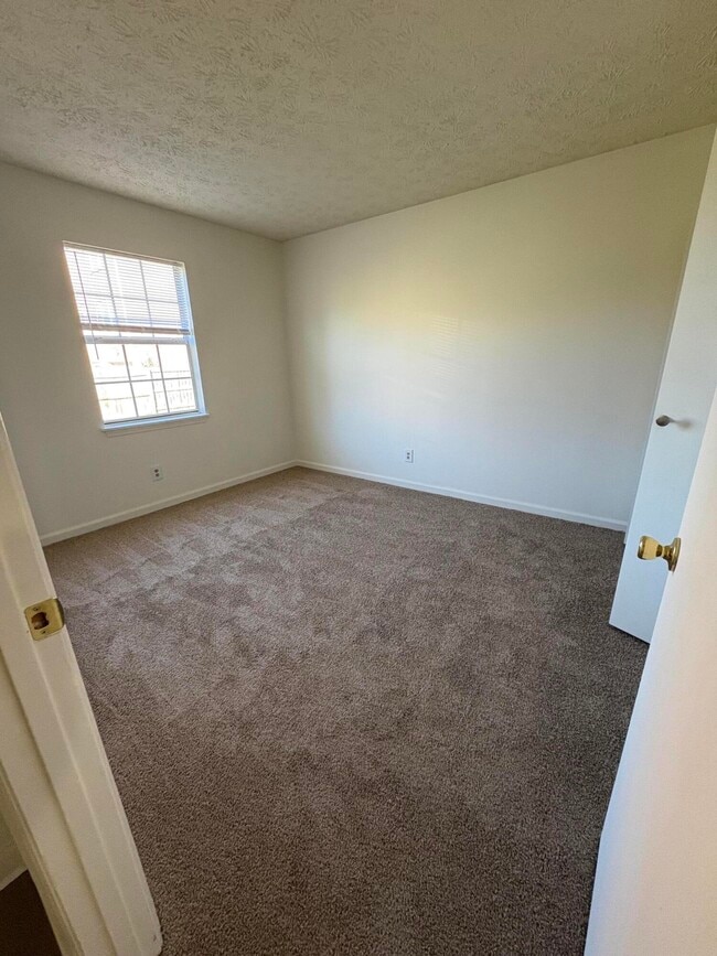 Building Photo - 757 Gatehouse Pl