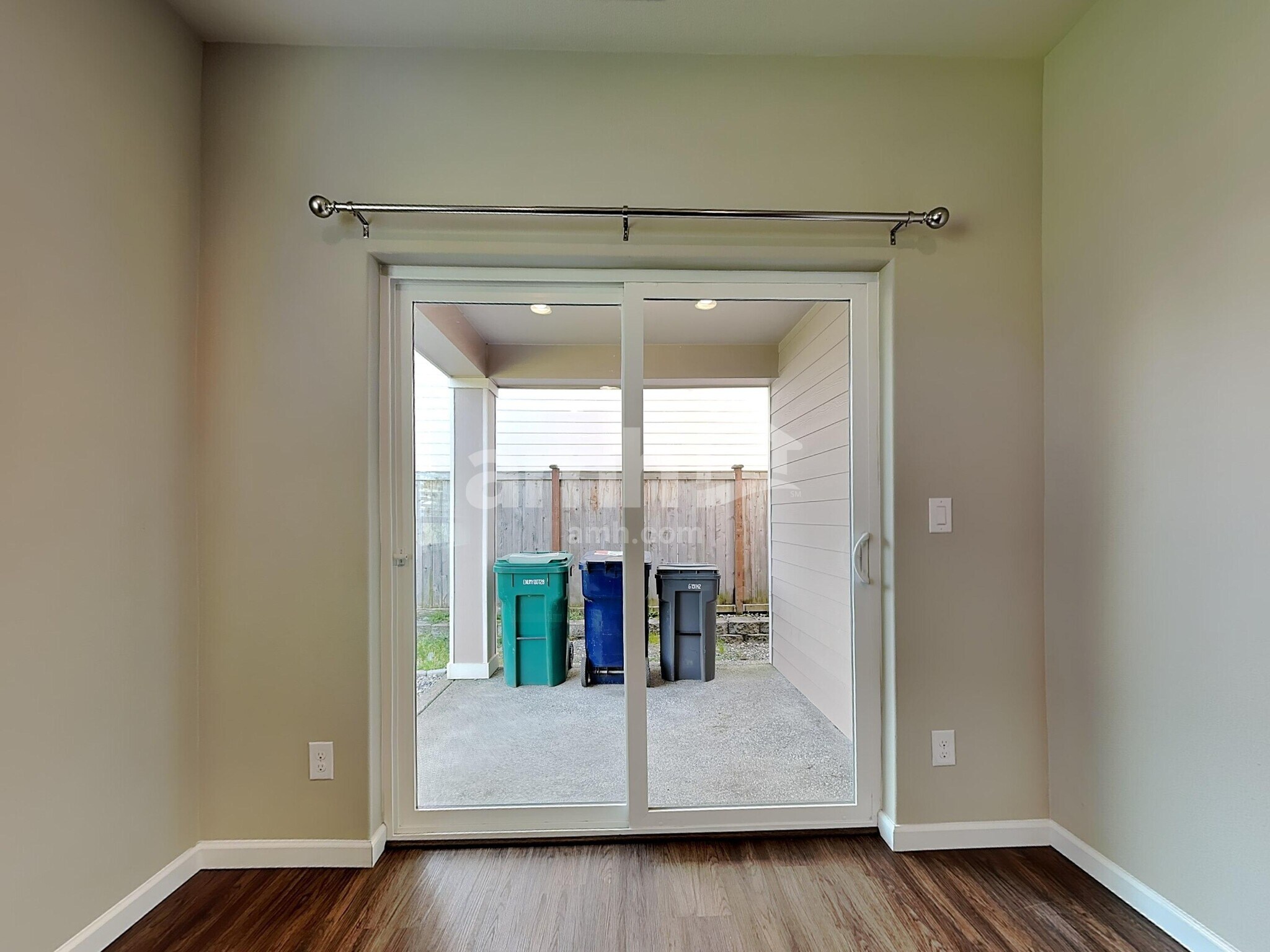 Building Photo - 945 Riggs Dr E