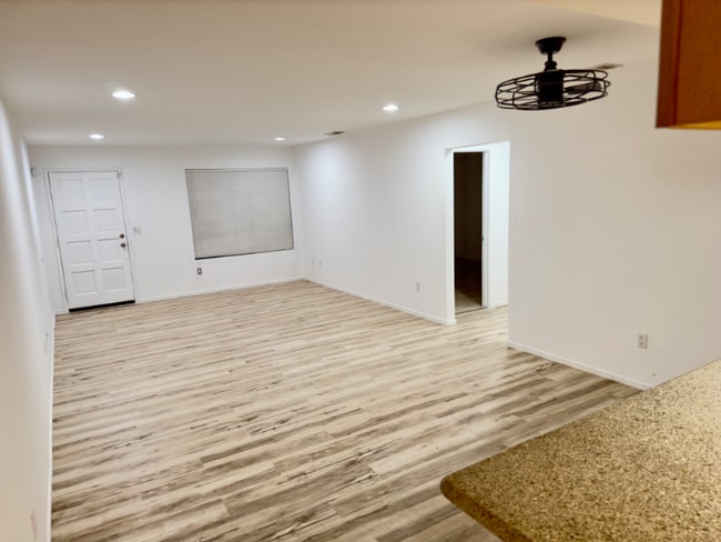Building Photo - 1009 Nimrod Ct