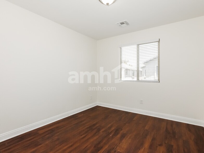 Building Photo - 3470 E Orchid Ln
