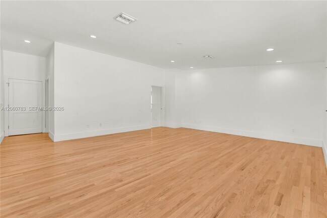 Building Photo - 451 Ridge Rd