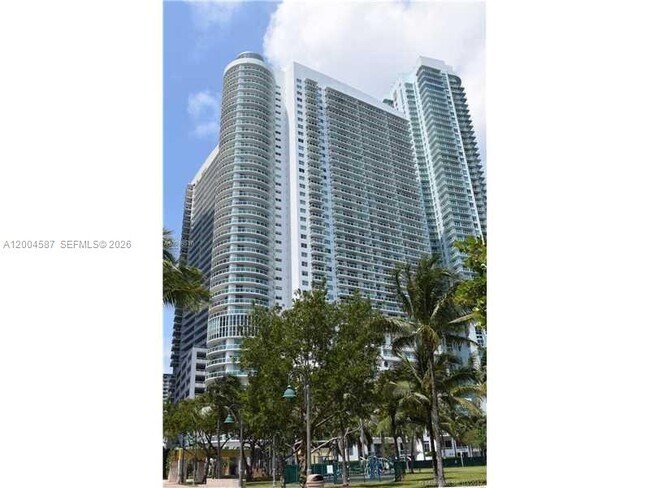 Building Photo - 1800 N Bayshore Dr