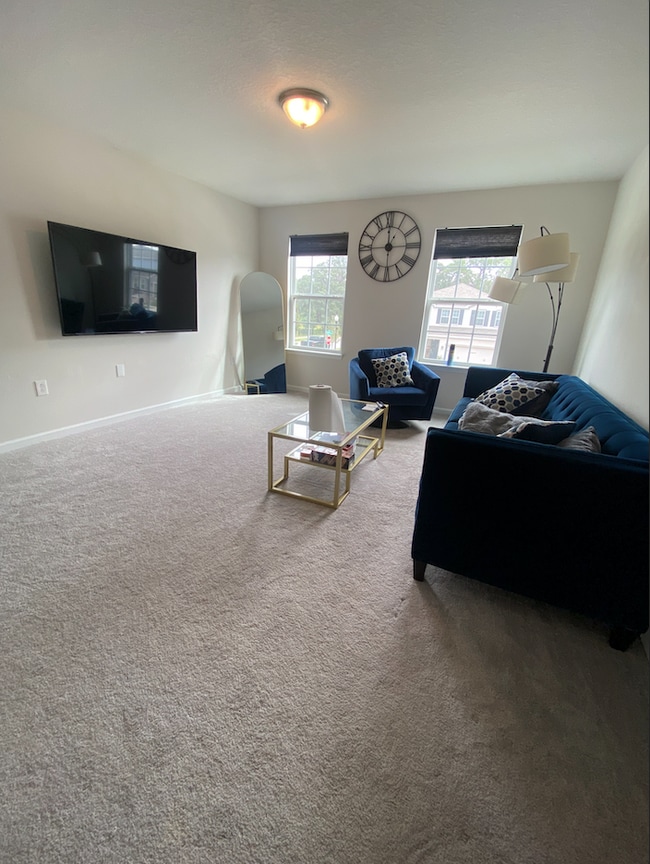 Building Photo - 100 Lavenna Ave