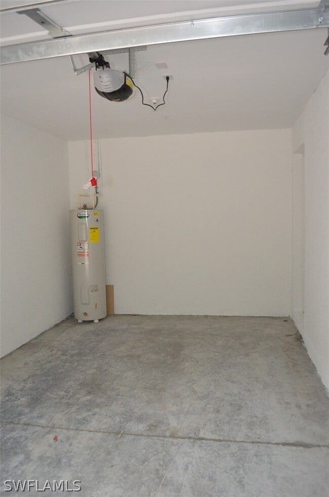 Building Photo - 23520 Alamanda Dr