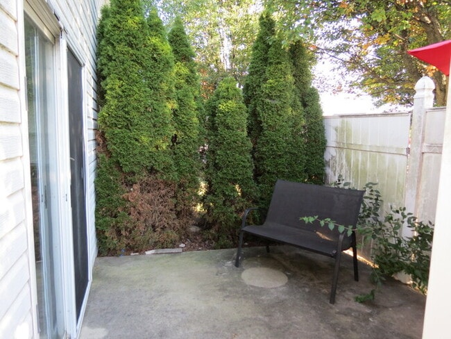 Building Photo - 3234 Oak Bend Blvd