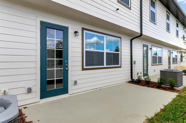 Building Photo - 795 Longboat Dr