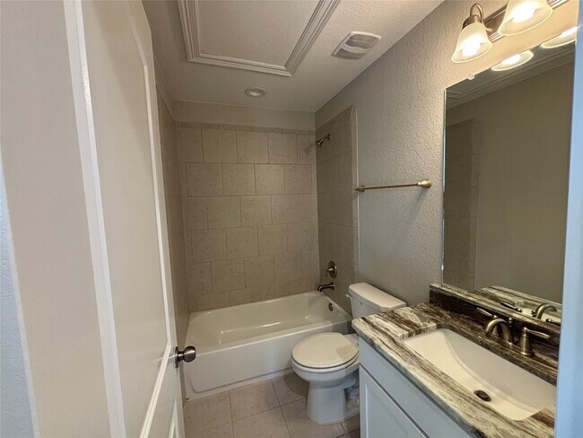 Building Photo - 20826 Stonebreak Ln