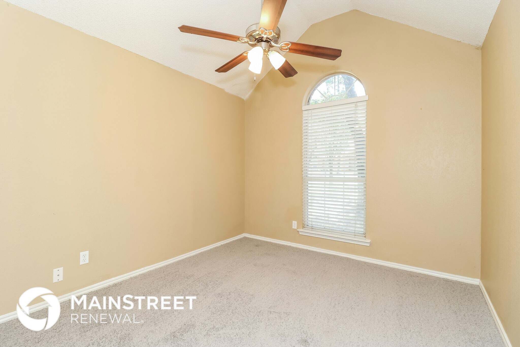 Building Photo - 628 Inwood Rd