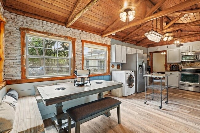 Building Photo - 27730 Morton Rd