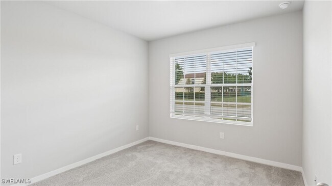 Building Photo - 1903 Cape Coral Pkwy W