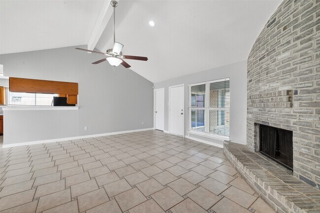 Building Photo - 10506 Ivy Oaks Ln