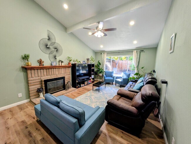 Building Photo - 416 Rumsey Ct