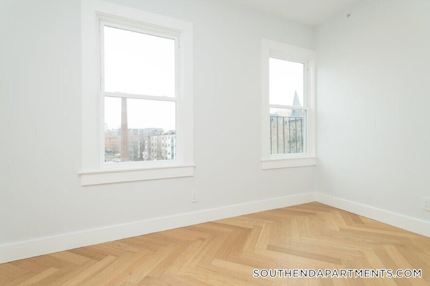 Building Photo - 461 Massachusetts Ave