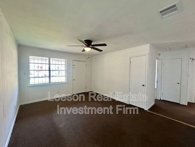 Building Photo - 439 Browning St