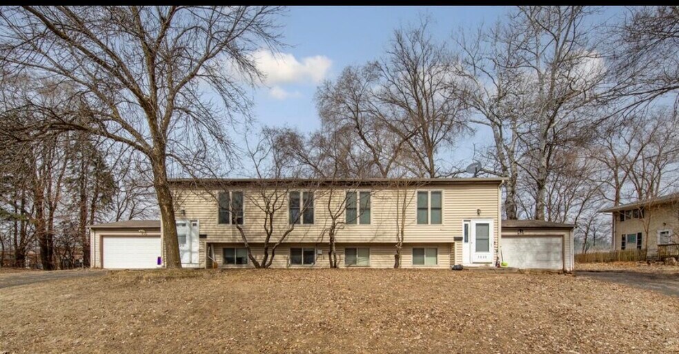 Building Photo - 3828 W 108th St