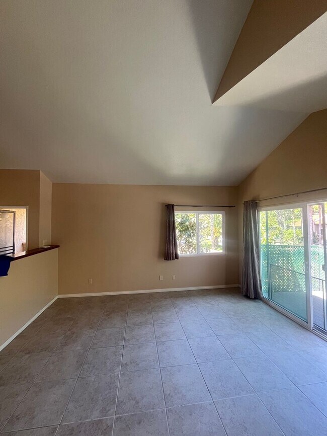 Building Photo - 11235 Avenida De Los Lobos