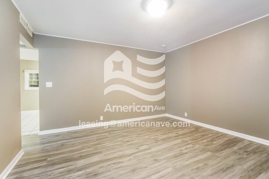 Building Photo - 2022 Bergan St