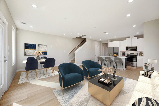 Building Photo - 8664 Easthaven Blvd