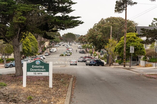 Building Photo - Lighthouse Haven - PGPM - CS - T/L