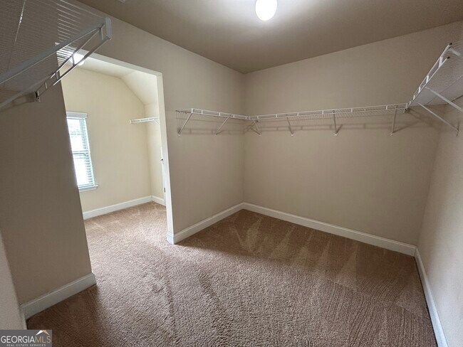 Building Photo - 2942 Dobbs Ct