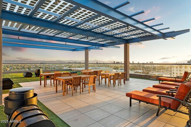 Building Photo - 4808 N 24th St