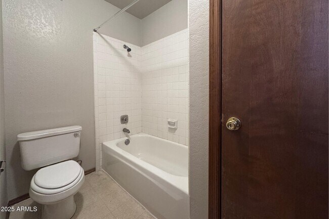 Building Photo - 4401 E Contessa St