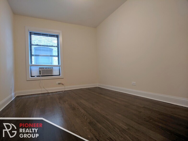 Building Photo - 2648 N Spaulding Ave