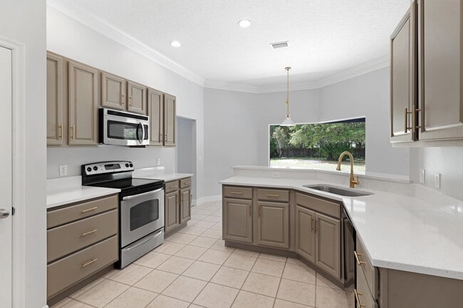 Building Photo - 6791 Veronica Ct