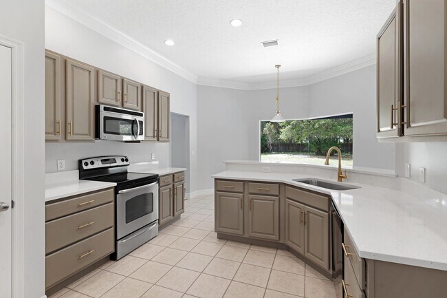 Building Photo - 6791 Veronica Ct