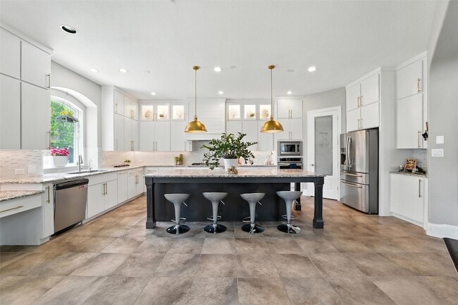 Building Photo - 13401 Mardi Gras Ln