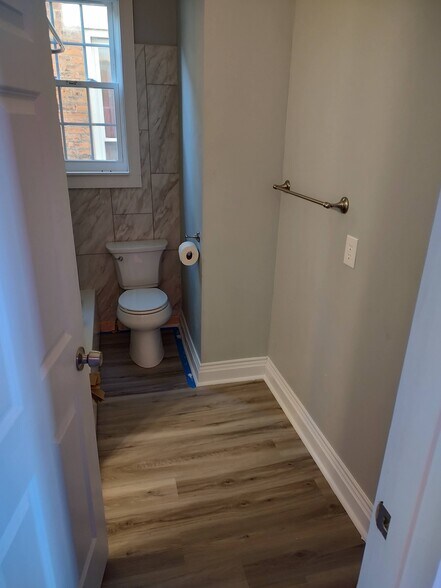 Completely remodeled bathroom. - 1024 Columbia St