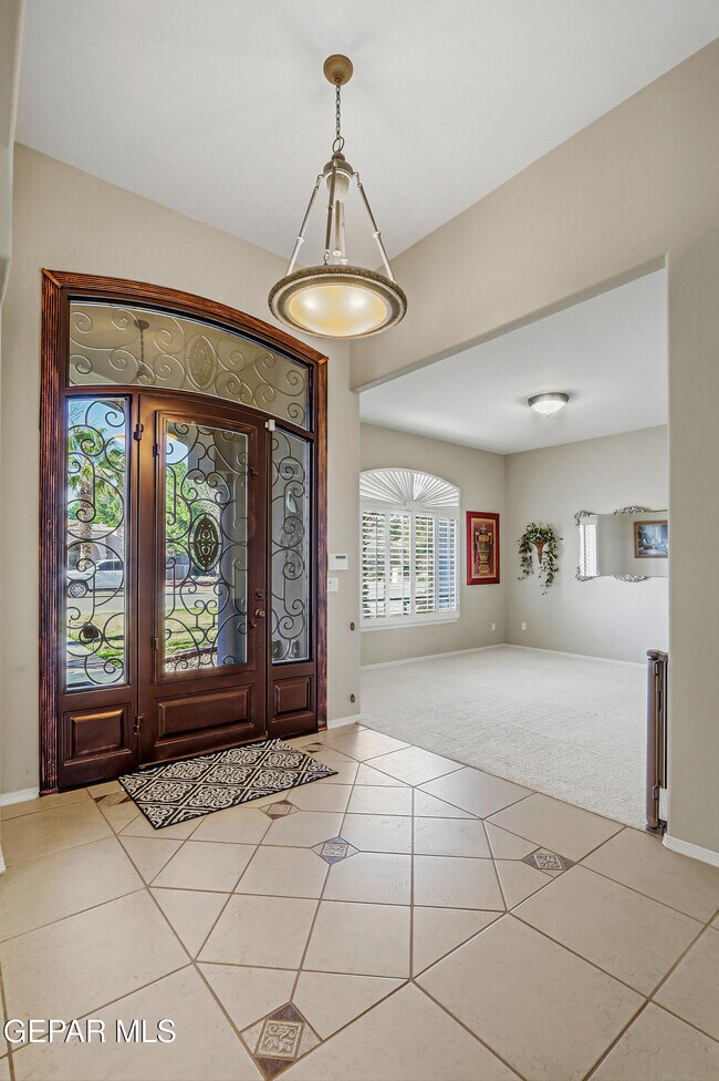 Building Photo - 312 Desert Garden Dr