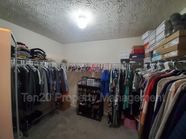 Building Photo - 35 Apache Trail