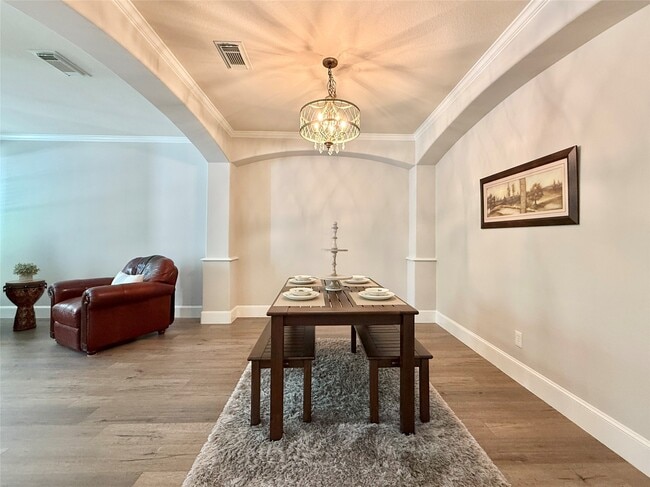 Building Photo - 251 N Maple Glade Cir