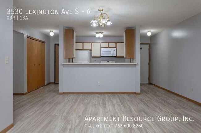 Building Photo - 3530 Lexington Ave S